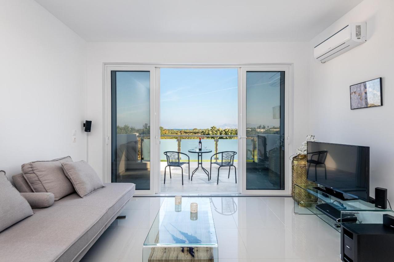 Asteria Pearl Villa 2 With Rooftop Jacuzzi Tigaki Exteriér fotografie