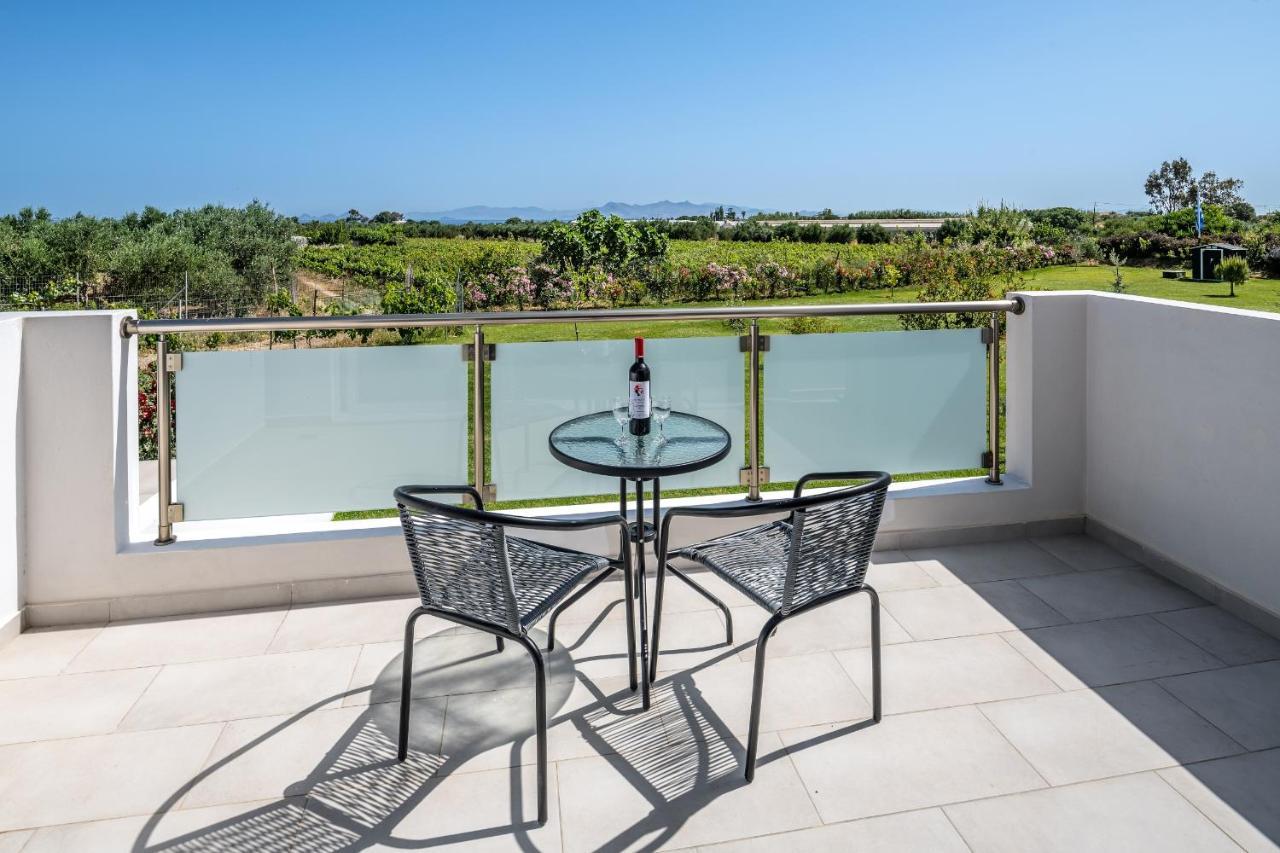 Asteria Pearl Villa 2 With Rooftop Jacuzzi Tigaki Exteriér fotografie