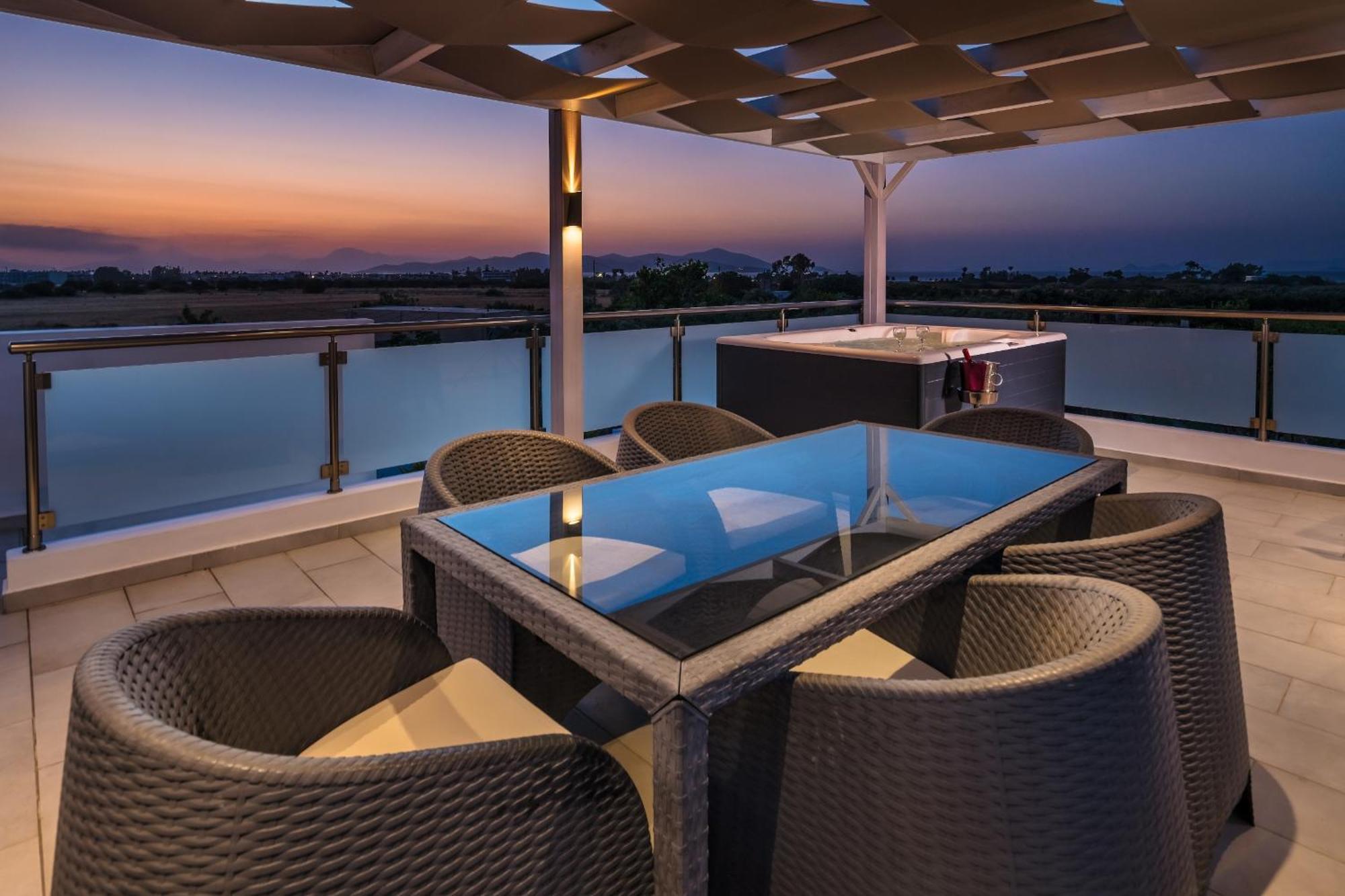 Asteria Pearl Villa 2 With Rooftop Jacuzzi Tigaki Exteriér fotografie