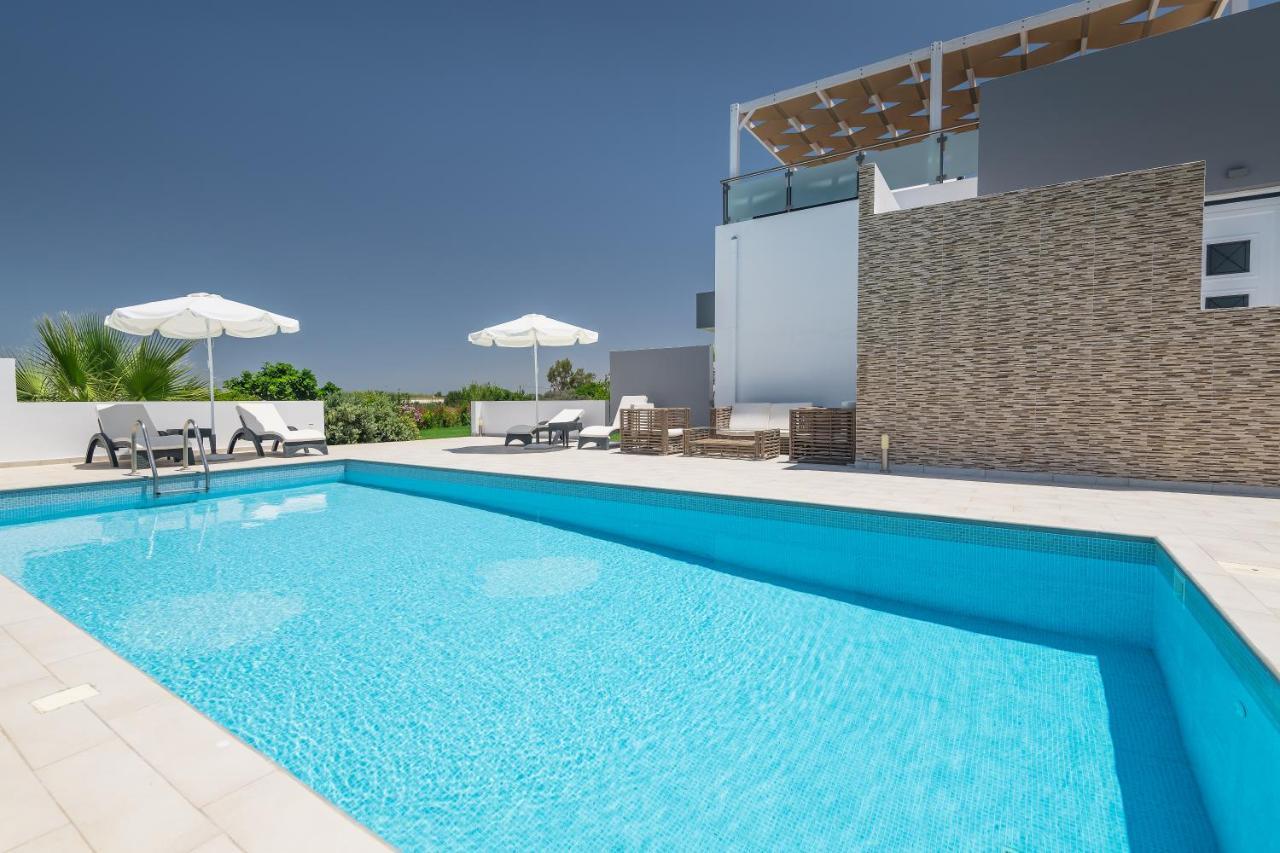 Asteria Pearl Villa 2 With Rooftop Jacuzzi Tigaki Exteriér fotografie