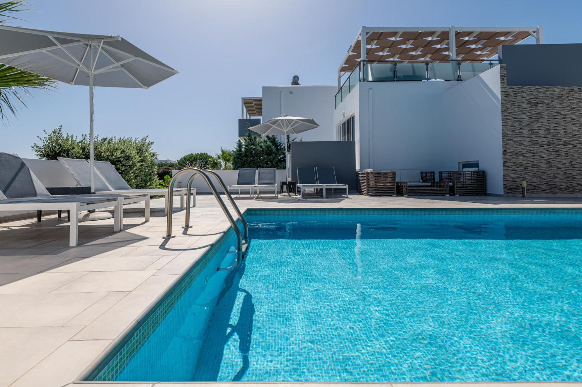 Asteria Pearl Villa 2 With Rooftop Jacuzzi Tigaki Exteriér fotografie