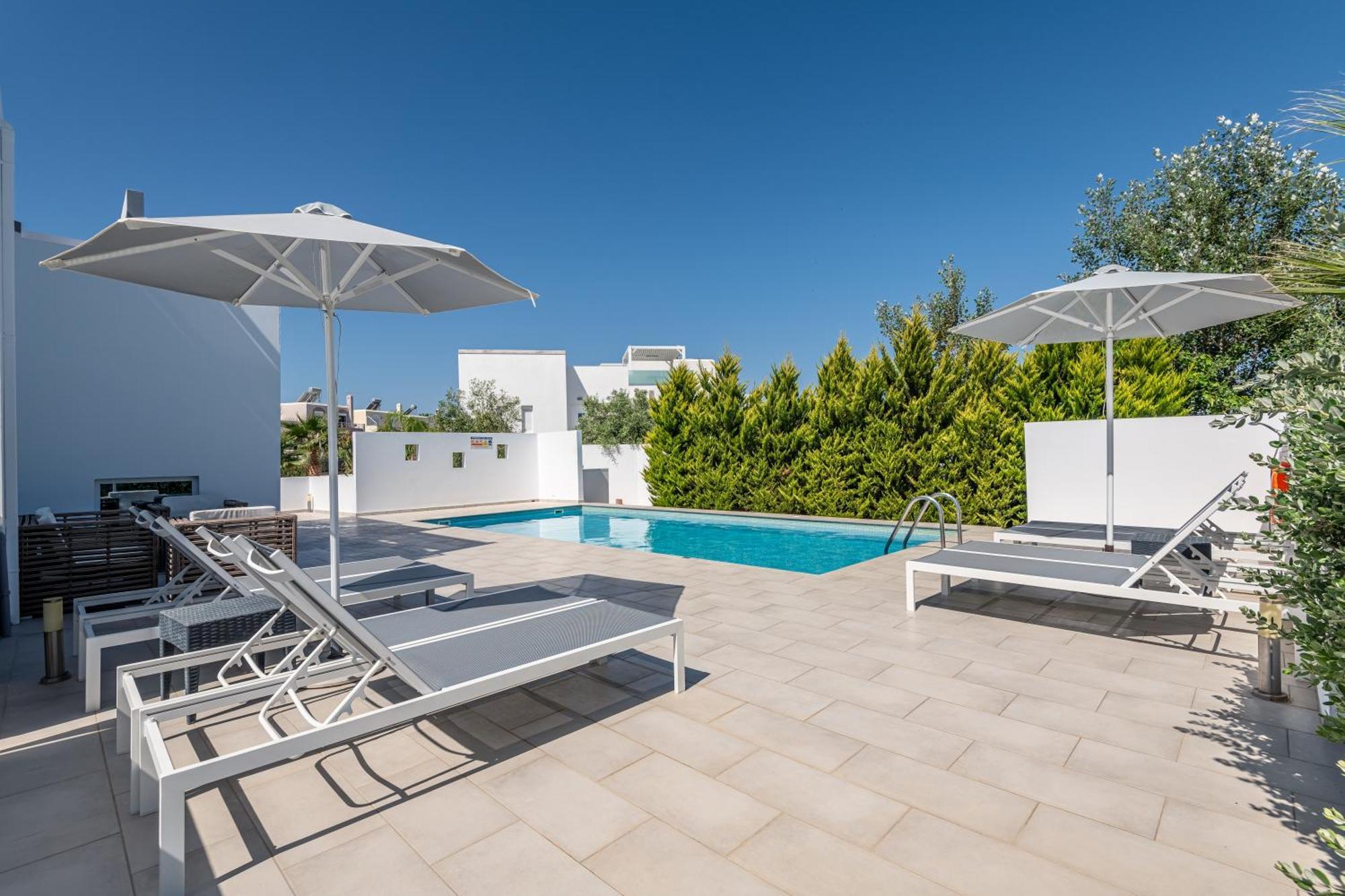 Asteria Pearl Villa 2 With Rooftop Jacuzzi Tigaki Exteriér fotografie